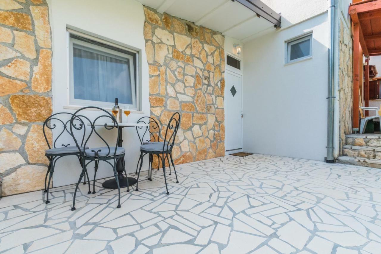 Apartment Marija Vizinada Exterior photo